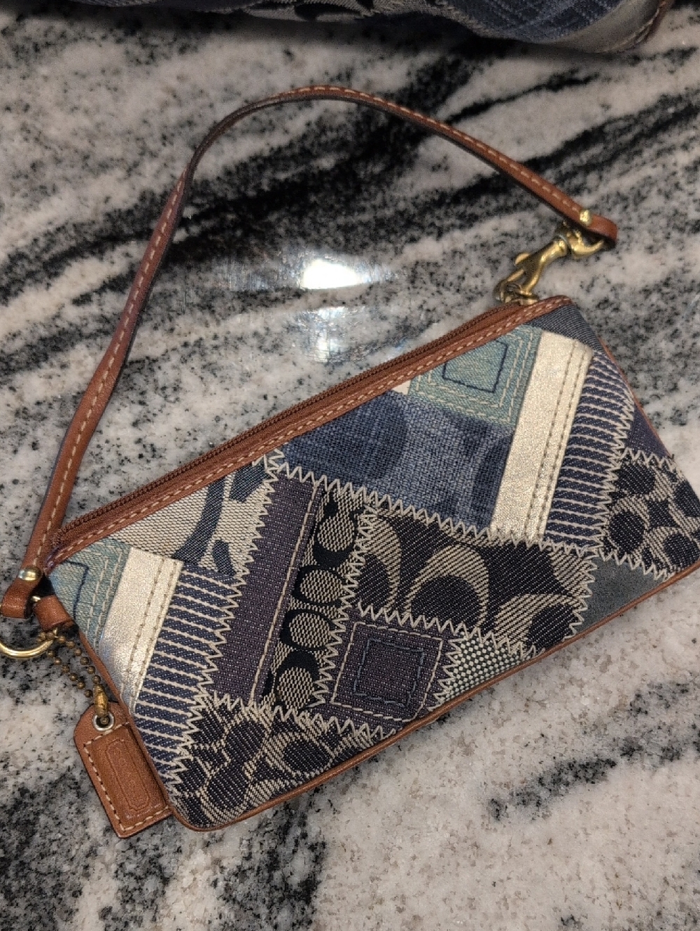 Coach VINTAGE Denim & Leather Patchwork Turnlock Bag w/Matching Wristlet - Picture 16 of 16